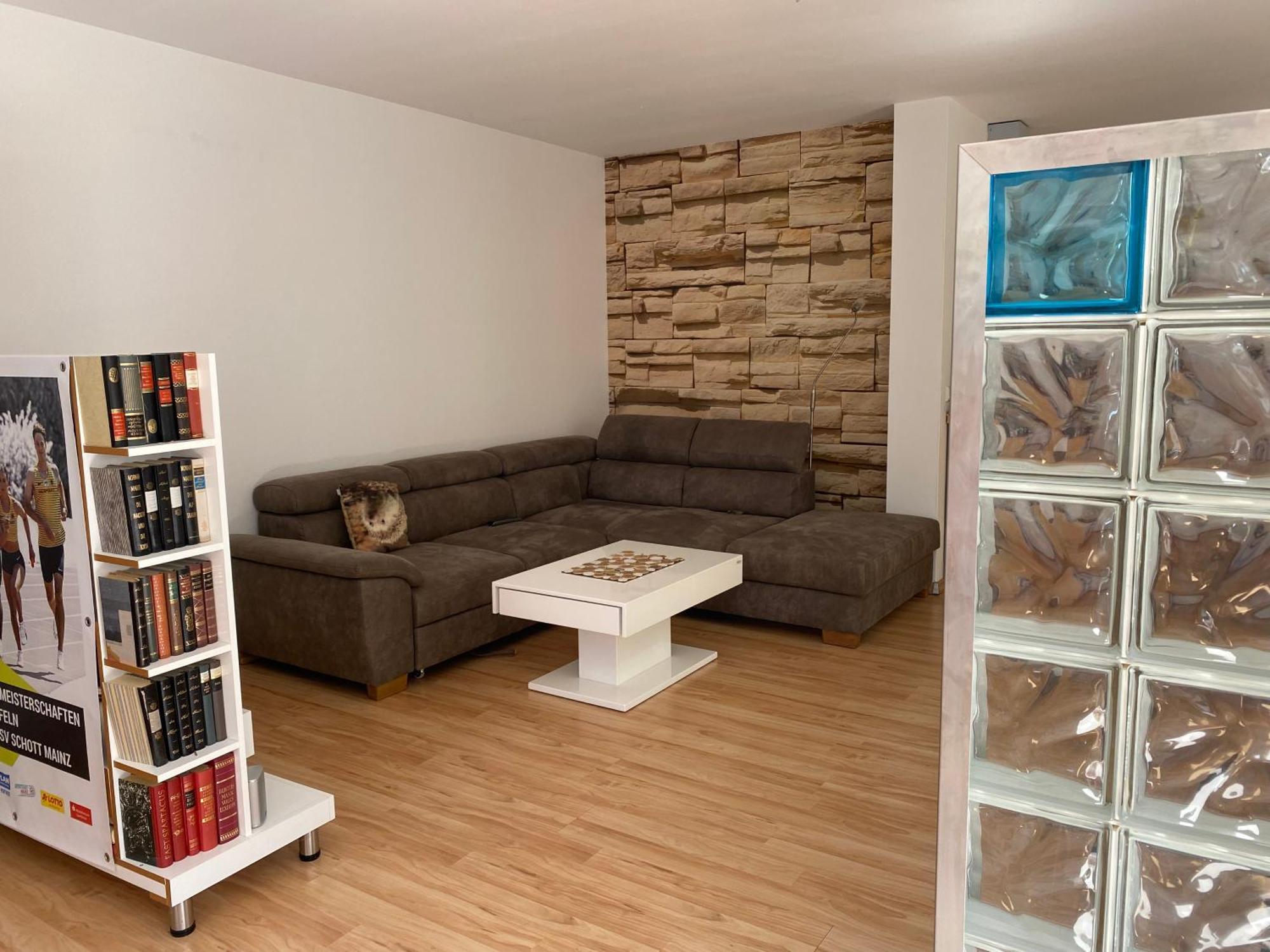 Ferienwohnung An Den Weinbergen Essenheim ภายนอก รูปภาพ